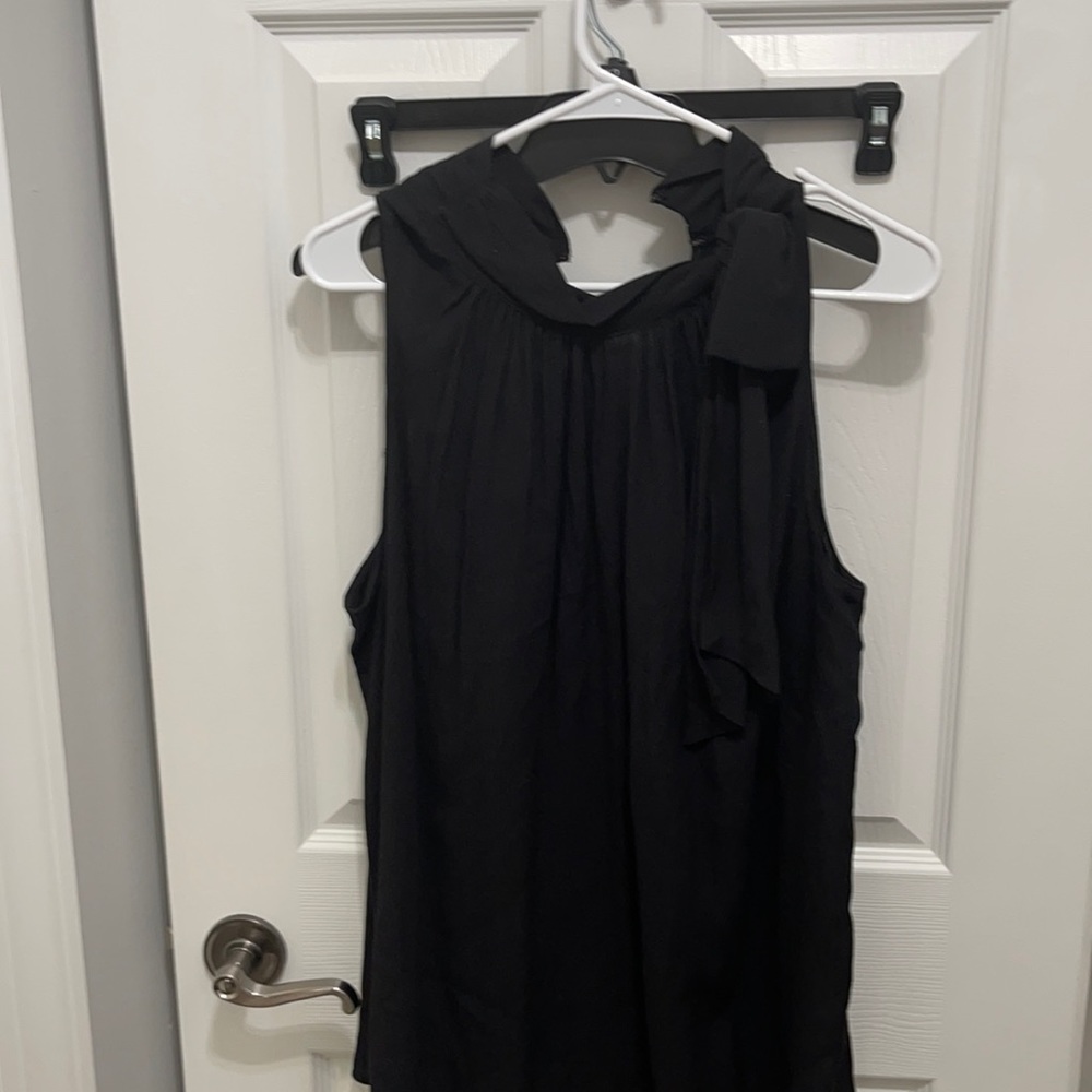 Ann Taylor sleeveless black blouse 100% rayon